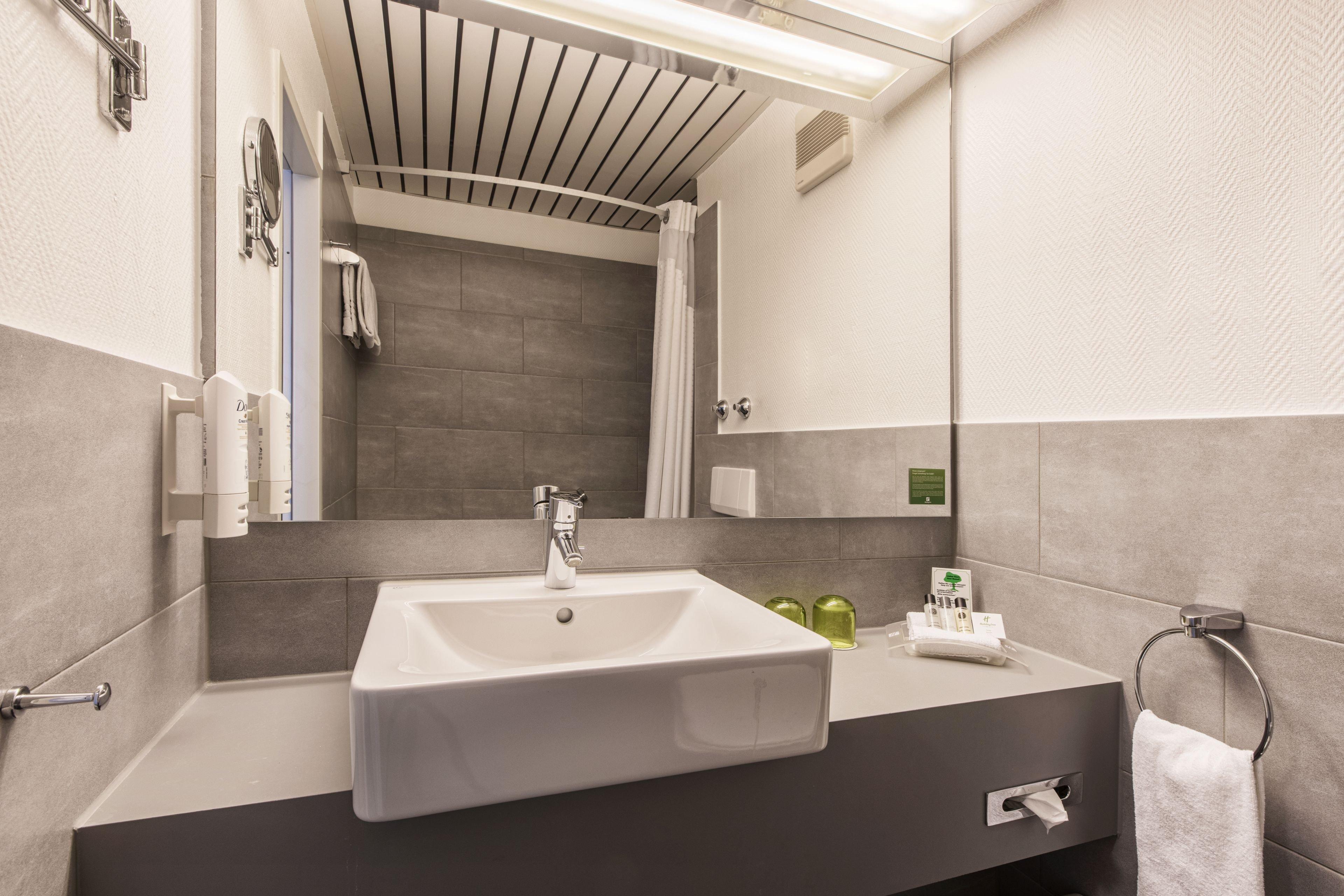Holiday Inn Duesseldorf-Neuss By Ihg Bagian luar foto