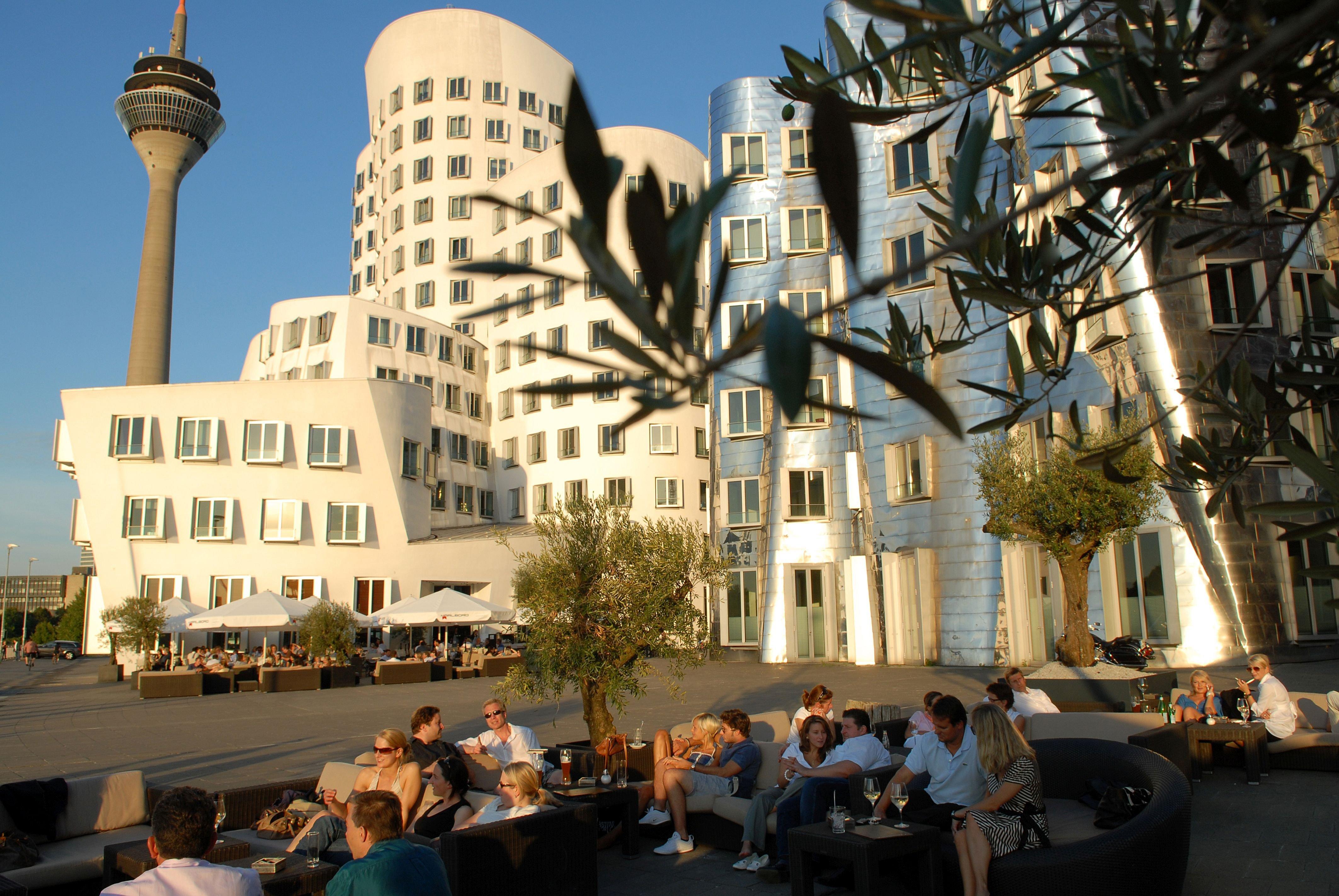 Holiday Inn Duesseldorf-Neuss By Ihg Bagian luar foto