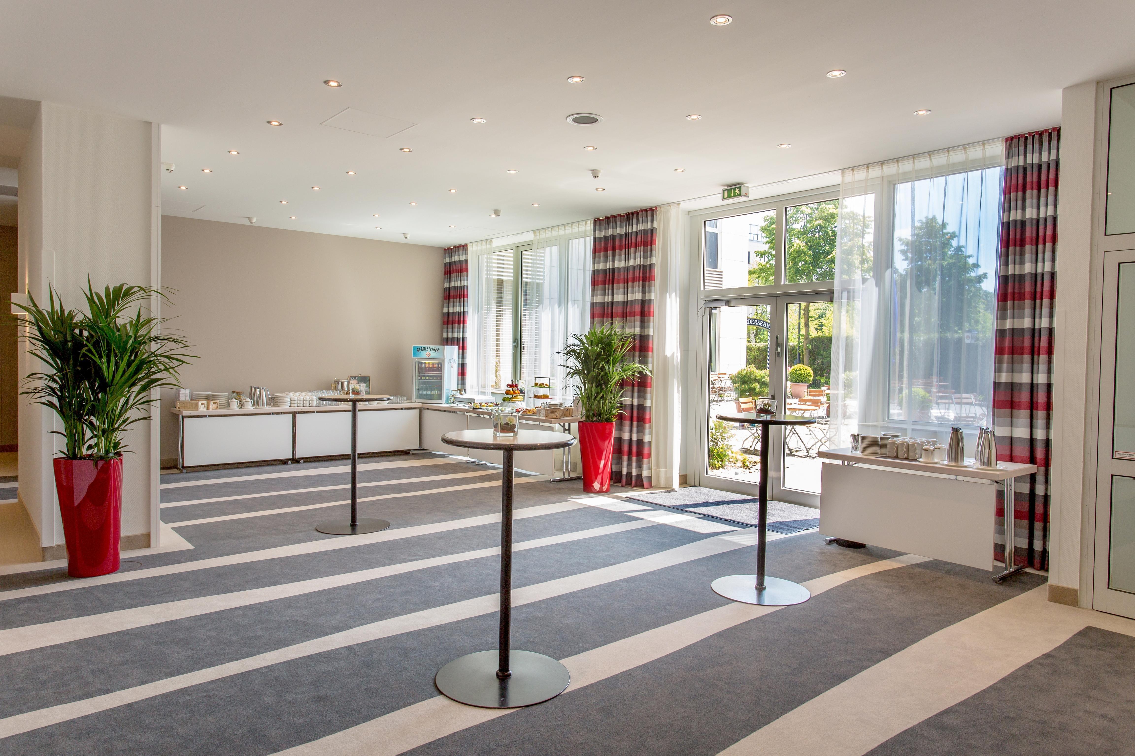 Holiday Inn Duesseldorf-Neuss By Ihg Bagian luar foto