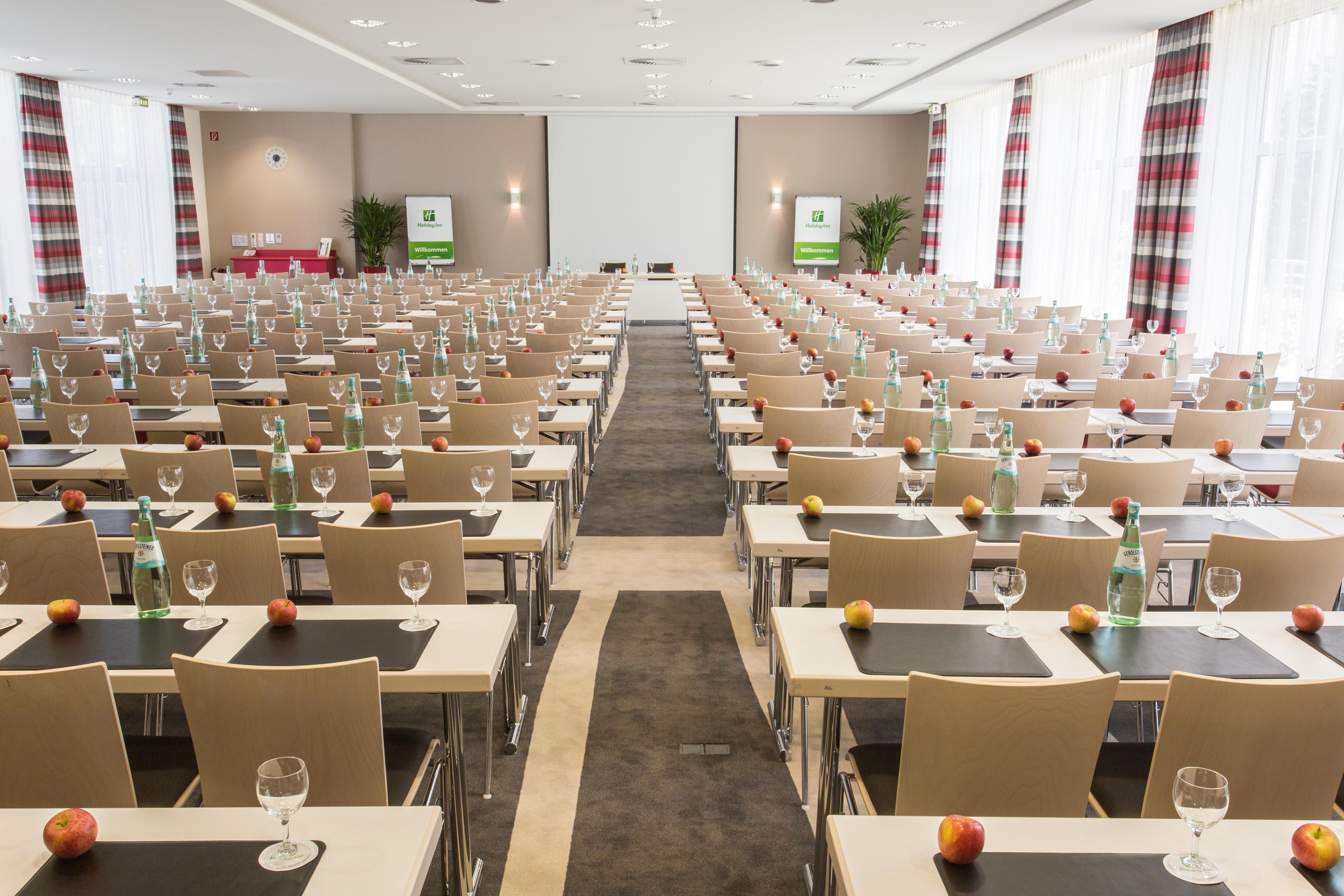Holiday Inn Duesseldorf-Neuss By Ihg Bagian luar foto