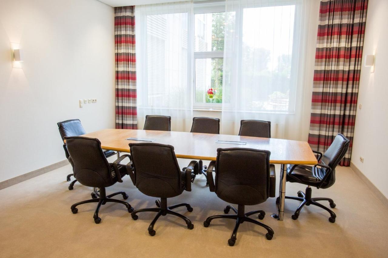 Holiday Inn Duesseldorf-Neuss By Ihg Bagian luar foto