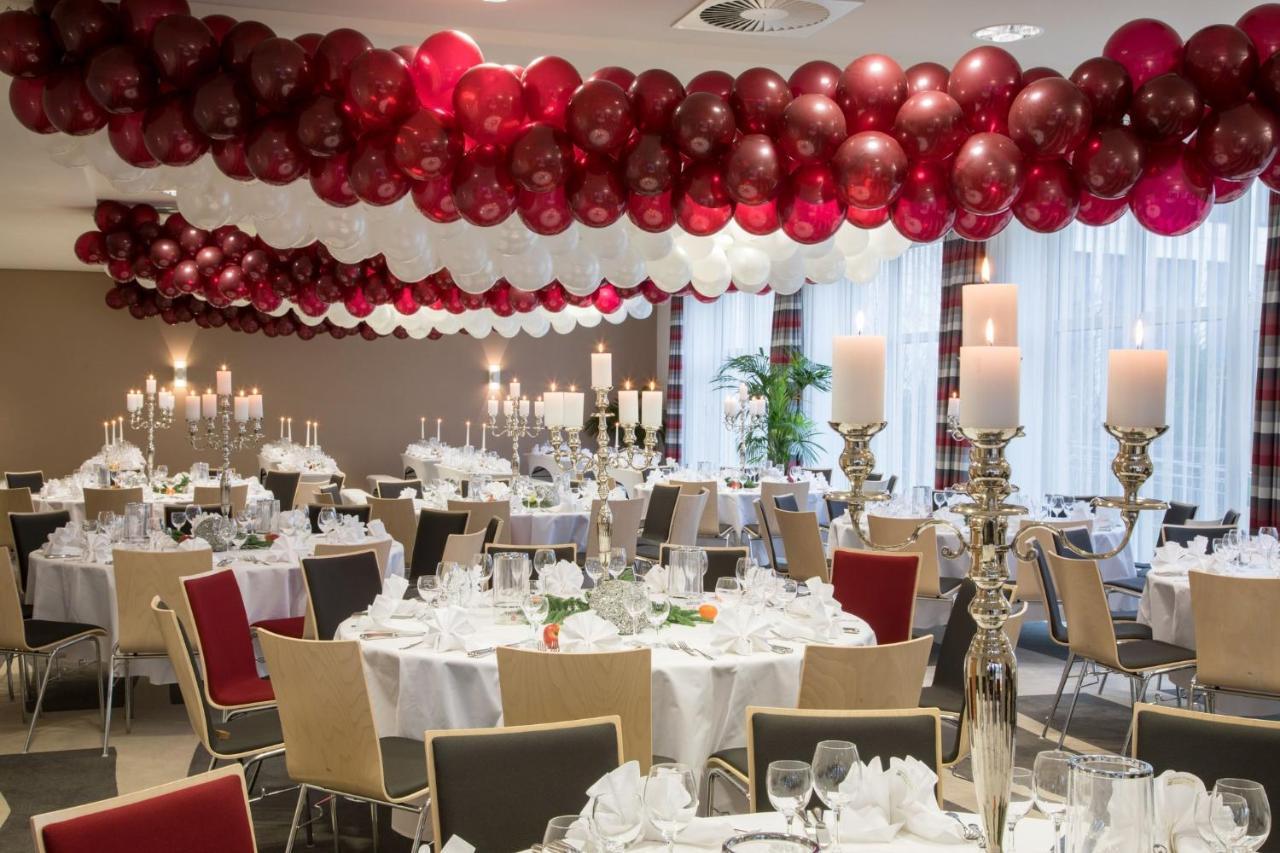 Holiday Inn Duesseldorf-Neuss By Ihg Bagian luar foto